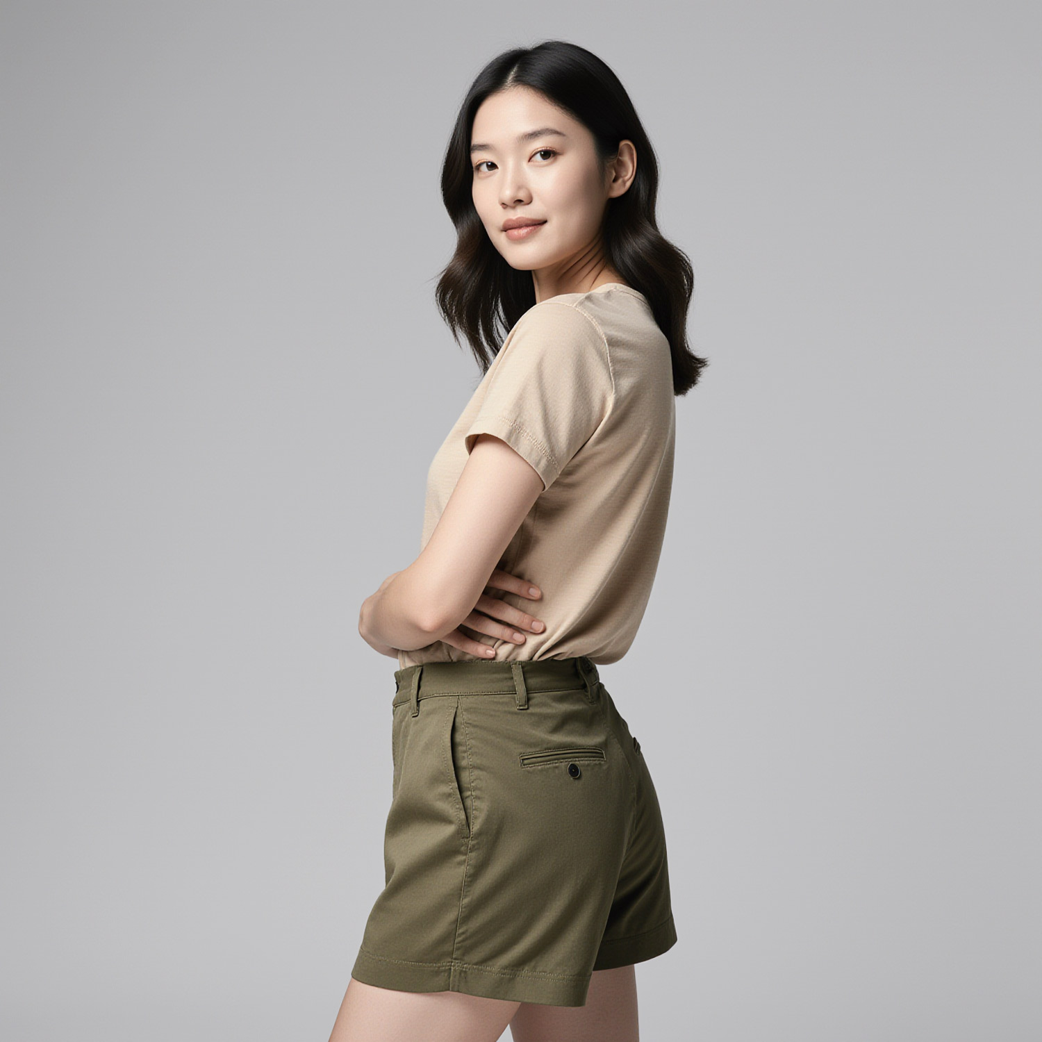 Woman in lightweight summer outfit representing Sudsies dry cleaner near Aventura